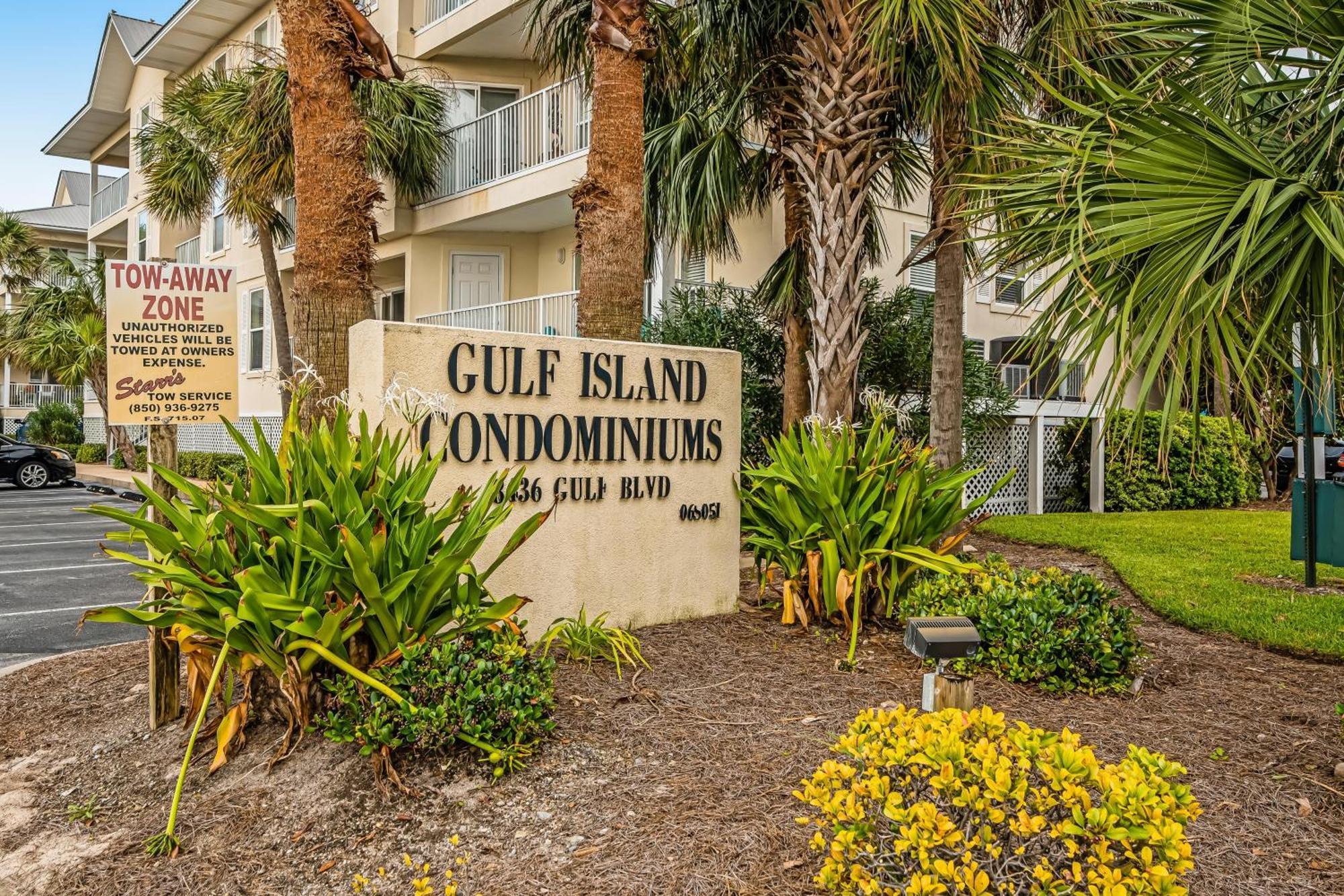 Gulf Island 733 Apartment