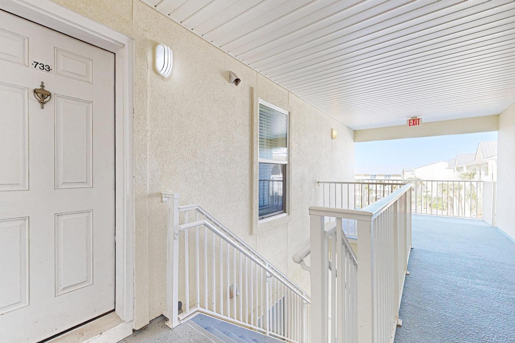 Apartment Gulf Island 733 Navarre