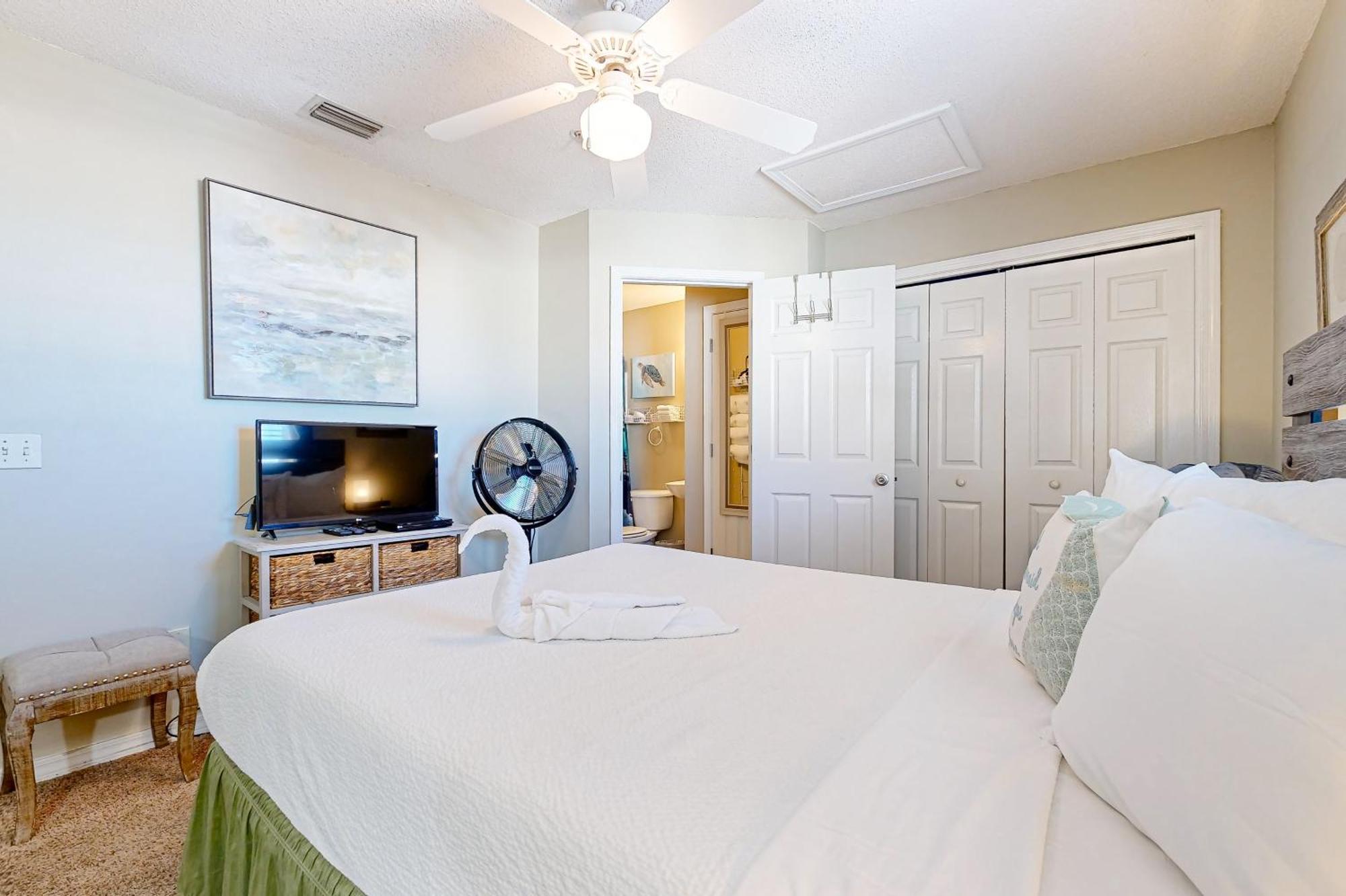 Gulf Island 733 Navarre